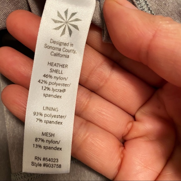 Athleta Intention Cross Back Yoga Tank | Size S - Picture 9 of 9